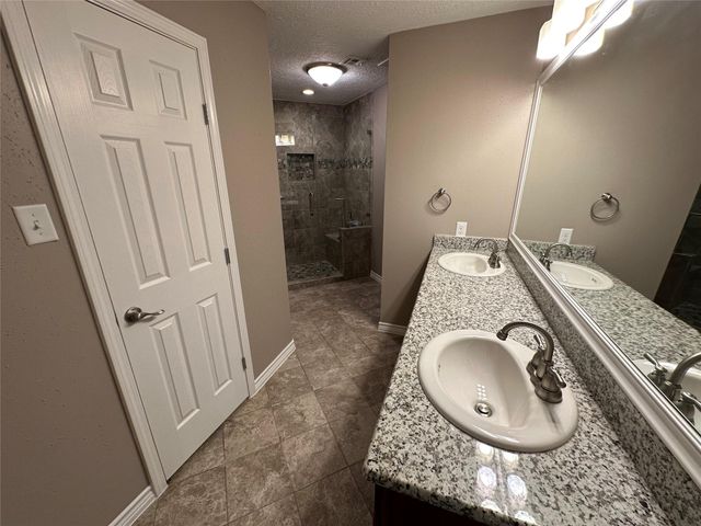 2317 Meade Court, League City, TX 77573