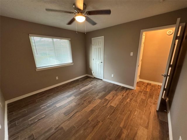 2317 Meade Court, League City, TX 77573
