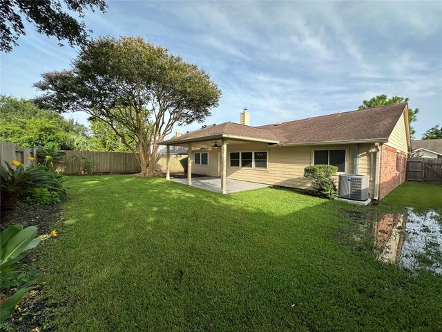 2317 Meade Court, League City, TX 77573