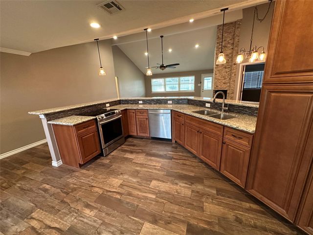 2317 Meade Court, League City, TX 77573
