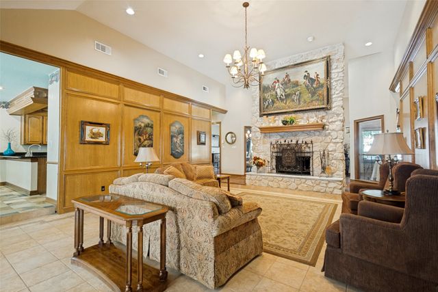 1013 Diamond Boulevard, Southlake, TX 76092
