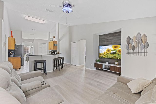 861 SE Cavern Avenue, Port St. Lucie, Port St Lucie, FL 34983