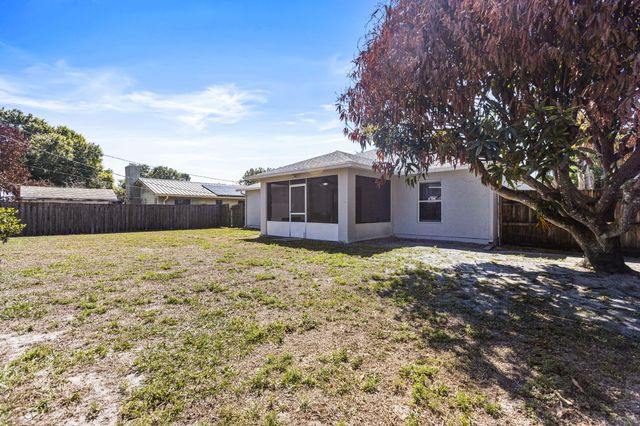 861 SE Cavern Avenue, Port St. Lucie, Port St Lucie, FL 34983