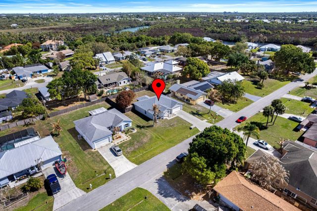 861 SE Cavern Avenue, Port St. Lucie, Port St Lucie, FL 34983