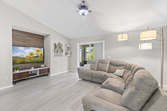 861 SE Cavern Avenue, Port St. Lucie, Port St Lucie, FL 34983