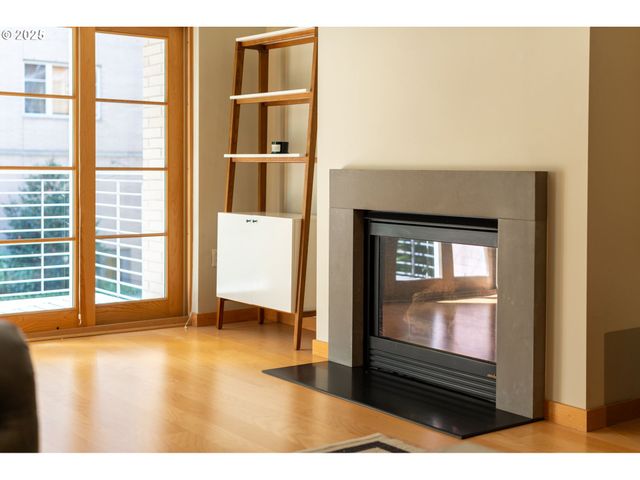 1130 Nw 12TH Ave 214, Portland, OR 97209