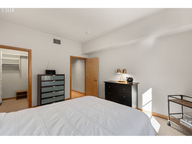 1130 Nw 12TH Ave 214, Portland, OR 97209