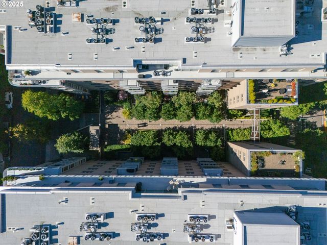 1130 Nw 12TH Ave 214, Portland, OR 97209