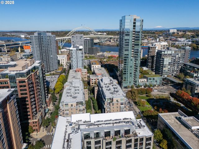 1130 Nw 12TH Ave 214, Portland, OR 97209