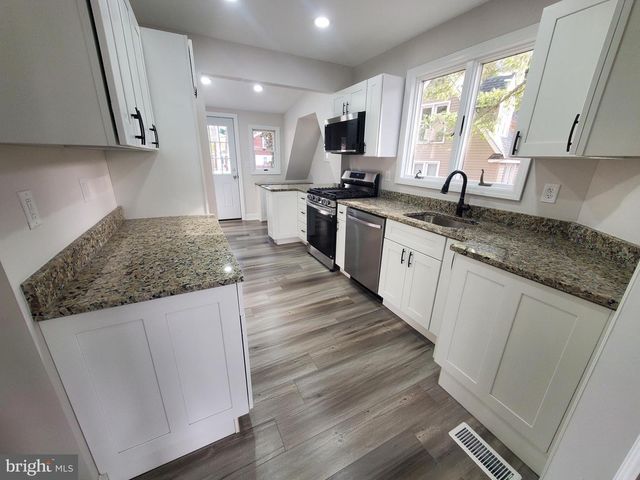 9 BUTLER CT, Browns Mills, NJ 08015