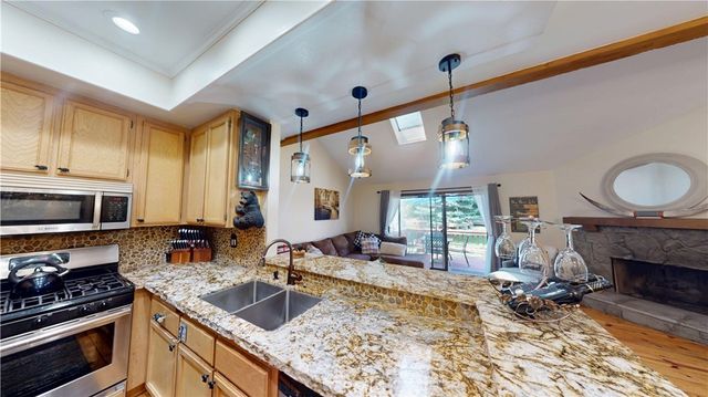 755 Cienega B, Big Bear Lake, CA 92315