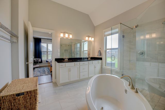 6374 RUTHERFORD CIR, Arlington, TN 38002