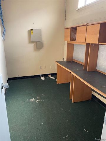 503 W Grand Boulevard, Detroit, MI 48216