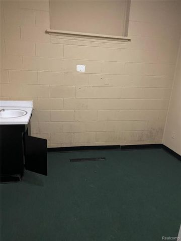 503 W Grand Boulevard, Detroit, MI 48216