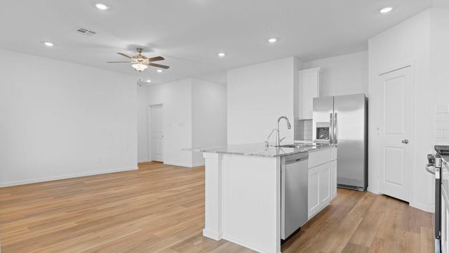 9123 Serene Haven Drive, Iowa Colony, TX 77583