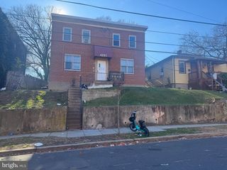 4261 EDSON PL NE, Washington, DC 20019