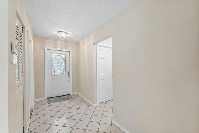 1752 Riverwood Lane, Coral Springs, FL 33071