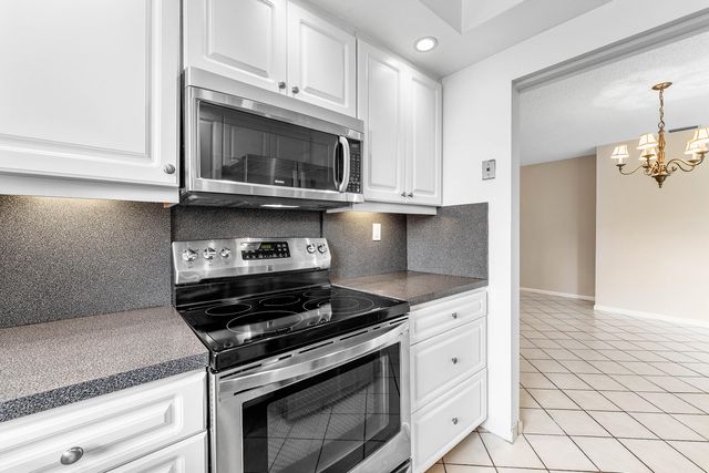 1752 Riverwood Lane, Coral Springs, FL 33071