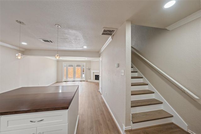 2519 Bering Drive 3, Houston, TX 77057