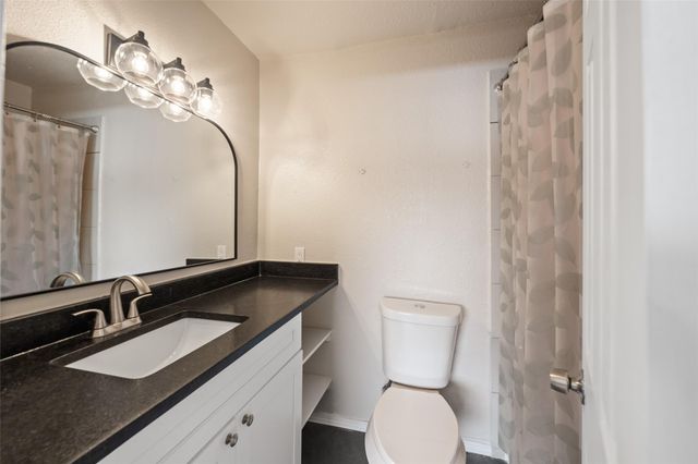 2519 Bering Drive 3, Houston, TX 77057
