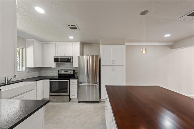 2519 Bering Drive 3, Houston, TX 77057