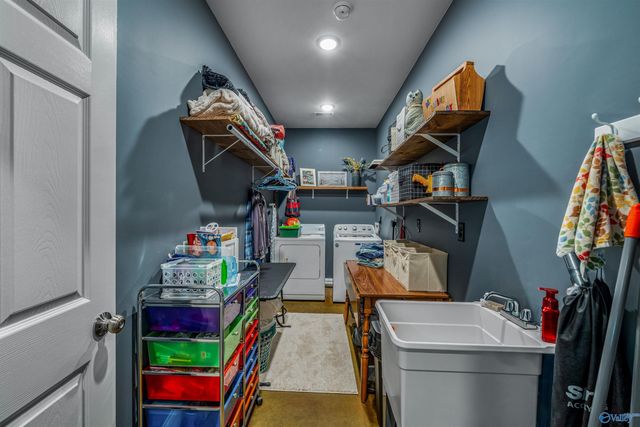 251 Morgan Lane, Section, AL 35771