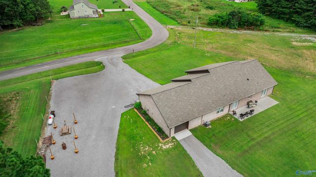 251 Morgan Lane, Section, AL 35771