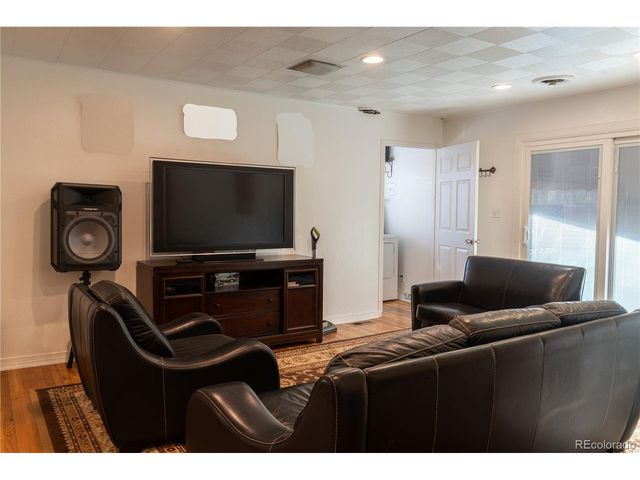 695 S Bryant St S, Denver, CO 80219