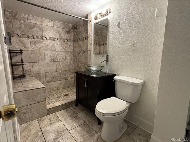 695 S Bryant St S, Denver, CO 80219