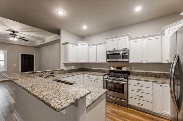 603 Teri Drive, Siloam Springs, AR 72761