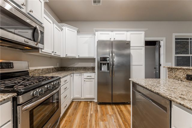 603 Teri Drive, Siloam Springs, AR 72761