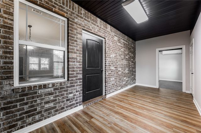 603 Teri Drive, Siloam Springs, AR 72761