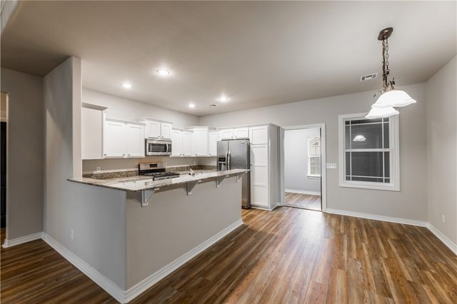 603 Teri Drive, Siloam Springs, AR 72761