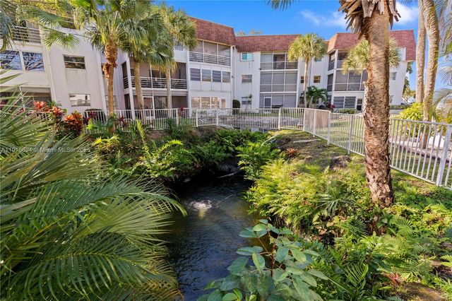 8000 Lagos De Campo Blvd A-104, Tamarac, FL 33321