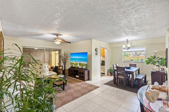 8000 Lagos De Campo Blvd A-104, Tamarac, FL 33321