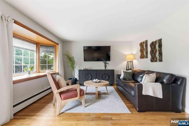108 Wyandotte Avenue, Dumont, NJ 07628
