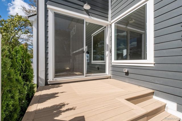 3800 Linwood Avenue, Royal Oak, MI 48073