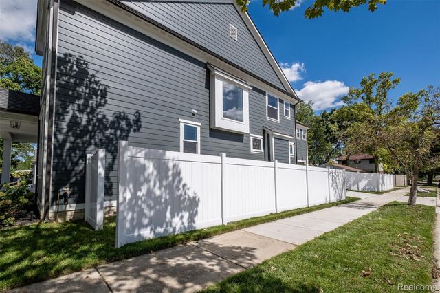 3800 Linwood Avenue, Royal Oak, MI 48073