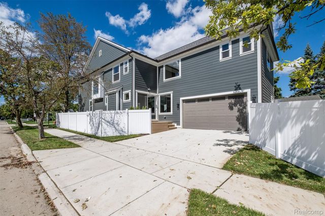 3800 Linwood Avenue, Royal Oak, MI 48073