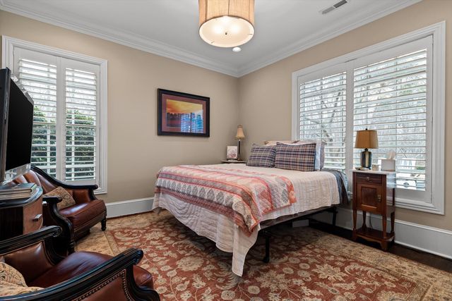 554 Whitehall Road 110, Chattanooga, TN 37405