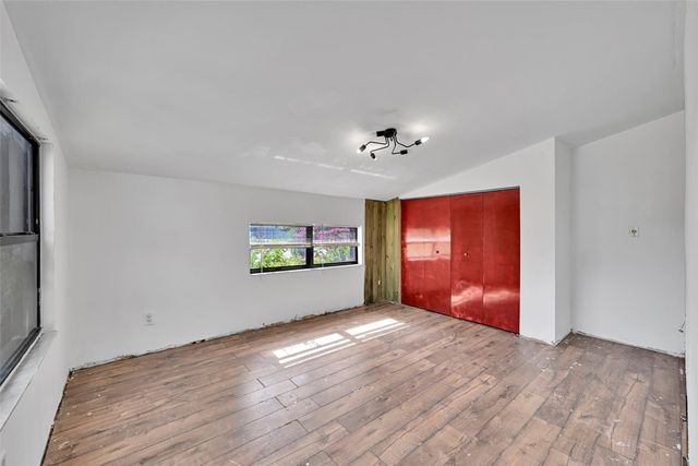 6881 SW 2nd Street, Pembroke Pines, FL 33023