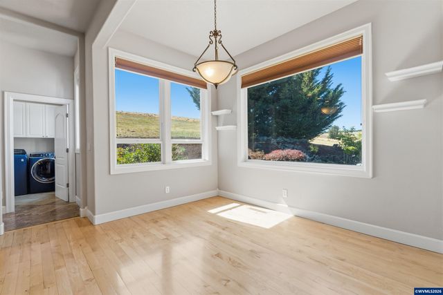 414 Rees Hill Rd SE, Salem, OR 97306