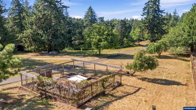 414 Rees Hill Rd SE, Salem, OR 97306