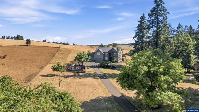 414 Rees Hill Rd SE, Salem, OR 97306