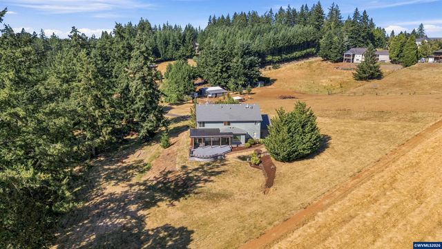 414 Rees Hill Rd SE, Salem, OR 97306