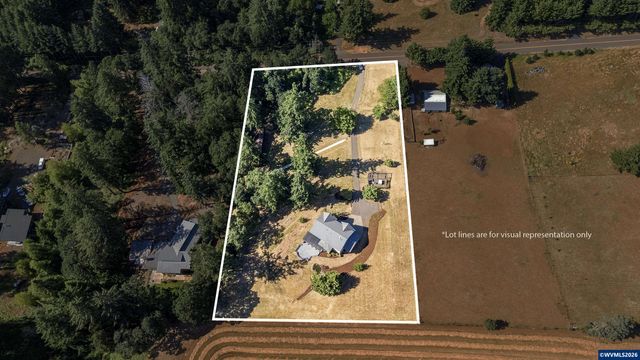 414 Rees Hill Rd SE, Salem, OR 97306