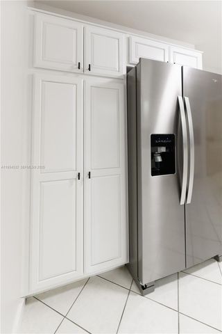 5706 NE 15th Ave, Fort Lauderdale, FL 33334