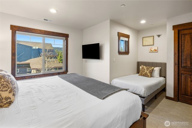 123 Big Hill Drive, Cle Elum, WA 98922