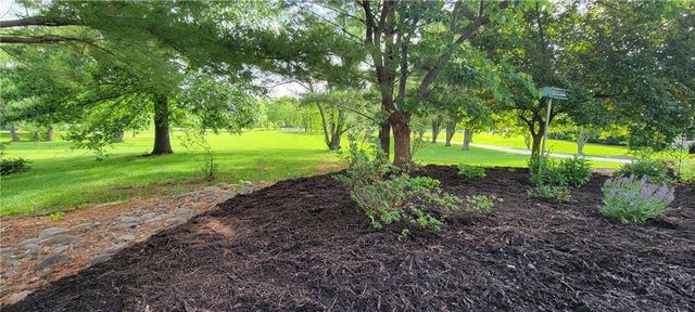 1010 N Prairie Lane, Raymore, MO 64083
