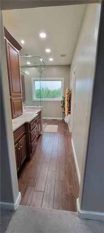 1010 N Prairie Lane, Raymore, MO 64083